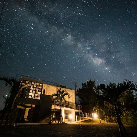Kouri Beach Side Villa Yumandi Накідзин Екстер'єр фото